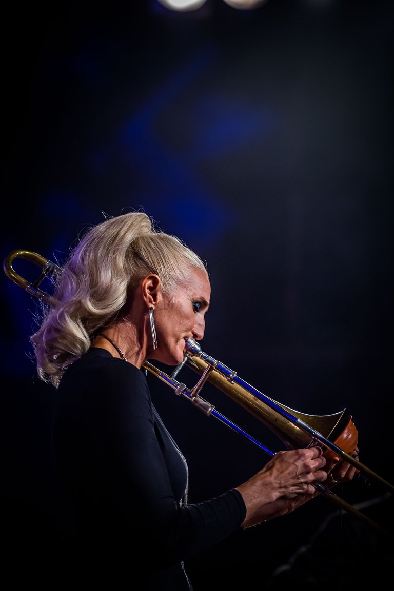 Karin_Karin Hammar Trio Aventura.jpg