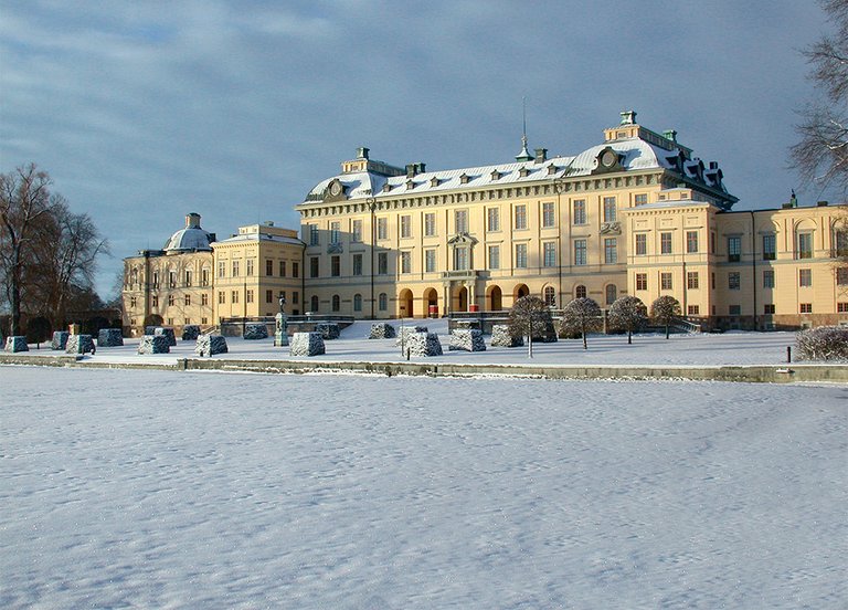 Vinter Drottningholms slott.jpg